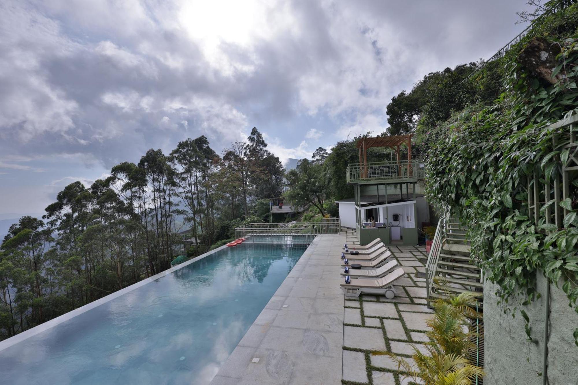 Fragrant Nature Munnar - A Five Star Classified Hotel Exterior photo